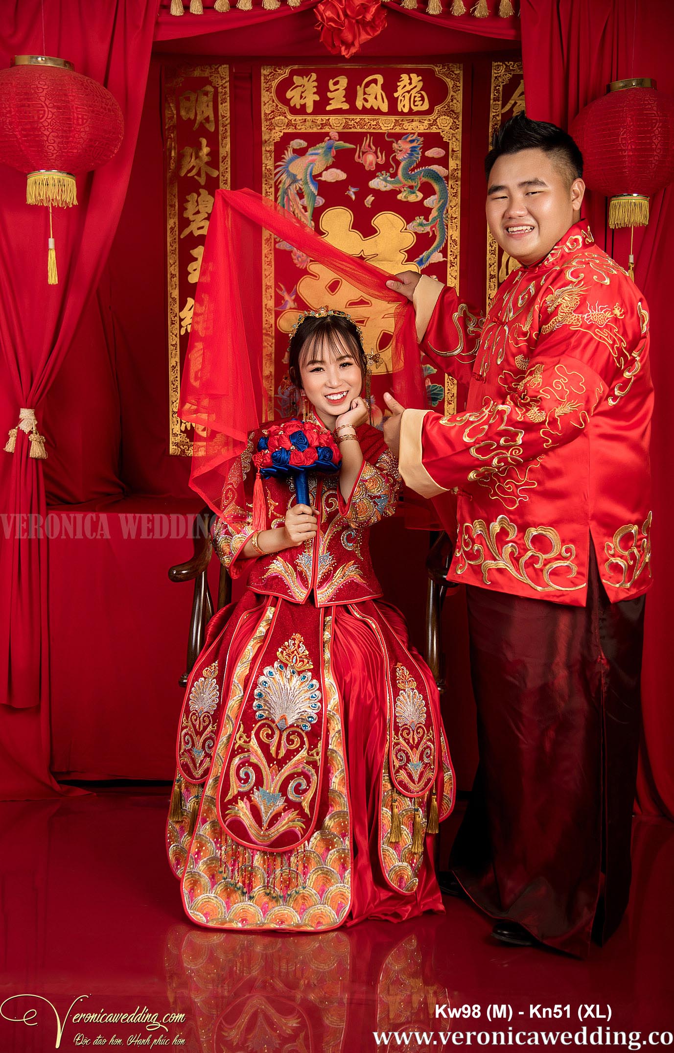 Áo Khỏa Họa Tiết Khổng Tước Lộng Lẫy - Kw 98 (M) - Veronica Wedding