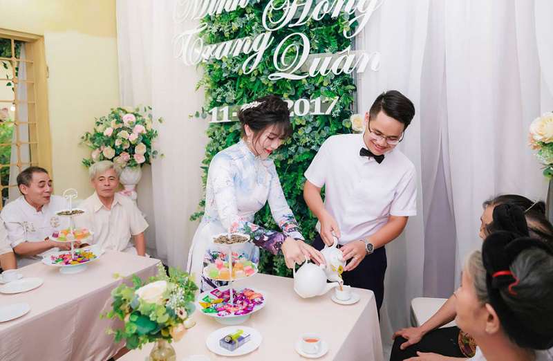 Trong thủ tục đám cưới không thể thiếu được lễ dạm ngõ