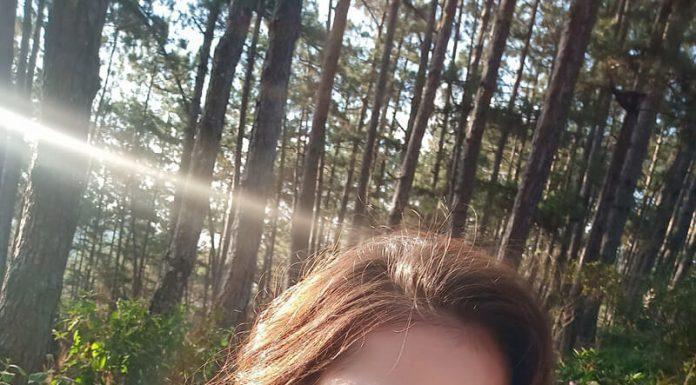 Amee đã sử dụng góc mặt 3/4 và tận dụng được hiệu ứng ánh sáng tự nhiên (Nguồn: Internet).