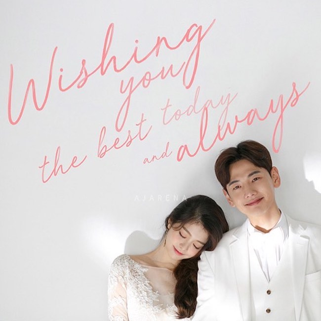 tao dang chup anh cuoi trong studio tua nhau 1