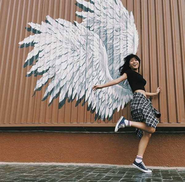 cách tạo dáng chụp ảnh - nhảy cao một mình