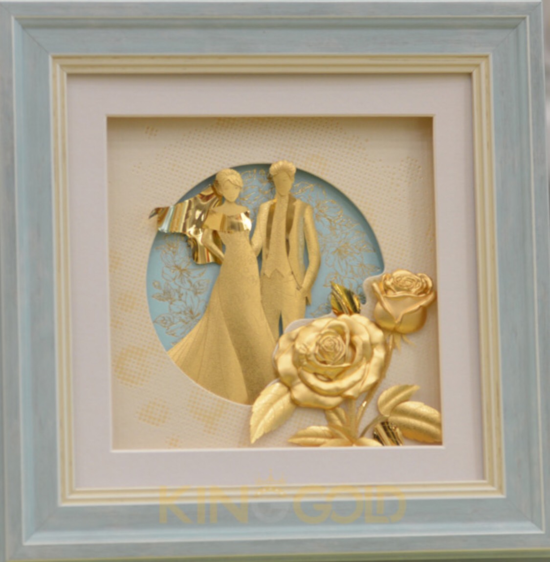 Quà cưới độc đáo và ý nghĩa- tranh cô dâu chú rể mạ vàng đẹp tinh xảo