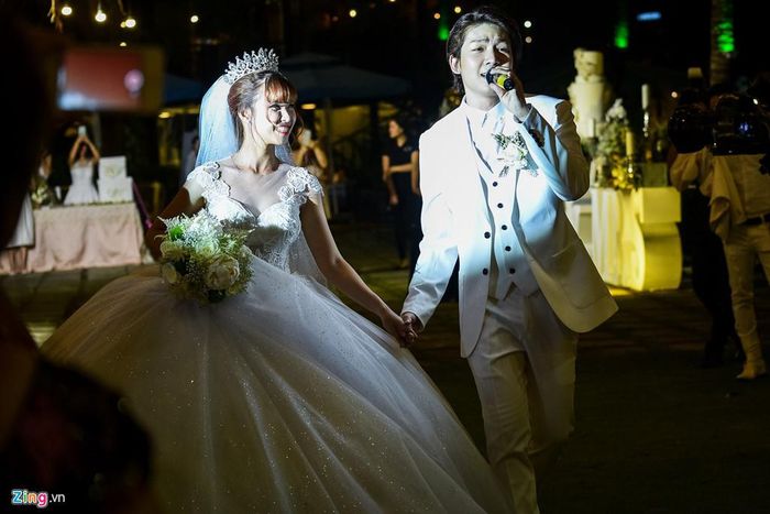 Không ngờ Khởi My - Kelvin Khánh quậy tưng thế này trong đám cưới - Báo Tri Thức & Cuộc Sống