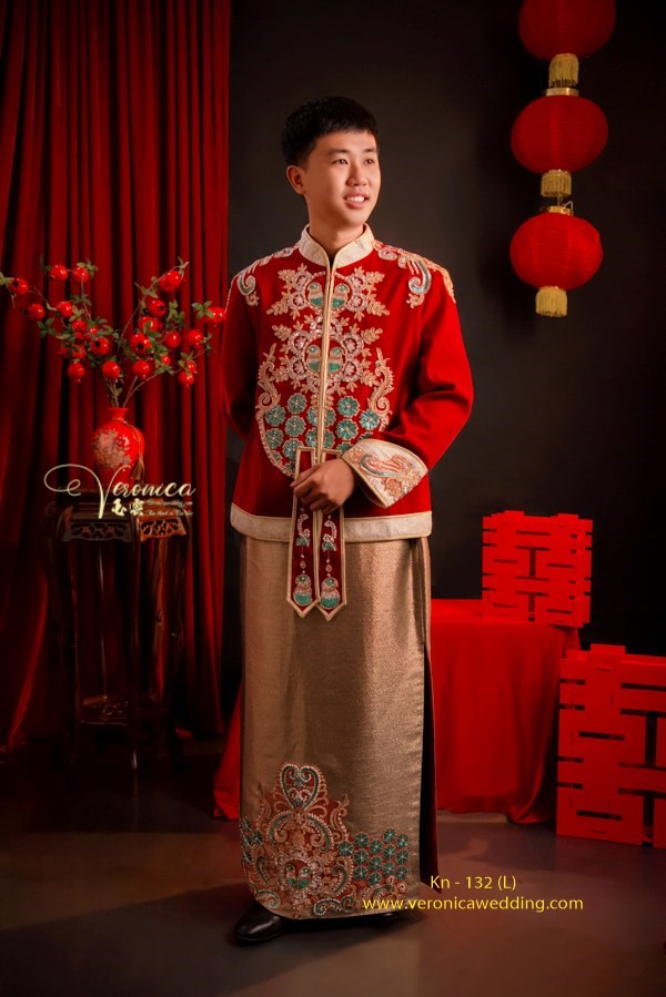 Mẫu áo khỏa nam tại Veronica Wedding