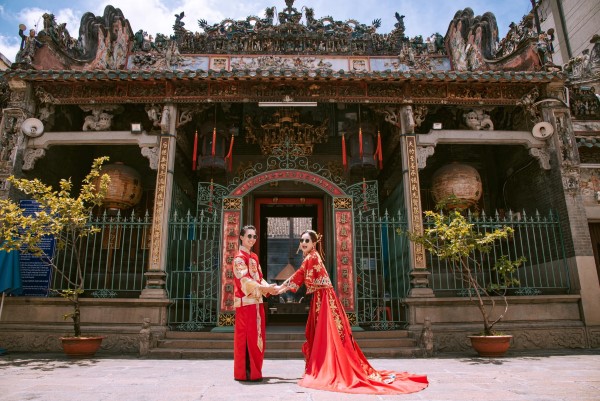 Veronica Wedding lưu giữ khoảnh khắc ngọt ngào của đôi dâu rể người Hoa tại Chùa Bà Thiên Hậu