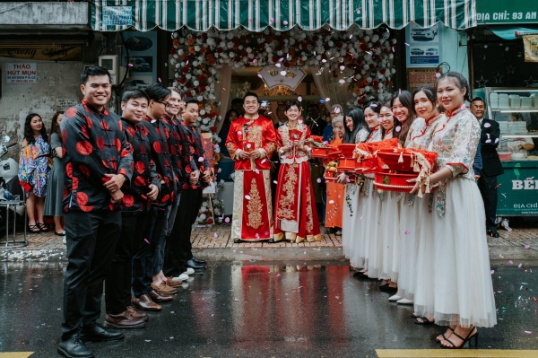 Tuân thủ dresscode như một phần thể hiện sự tôn trọng với chủ tiệc