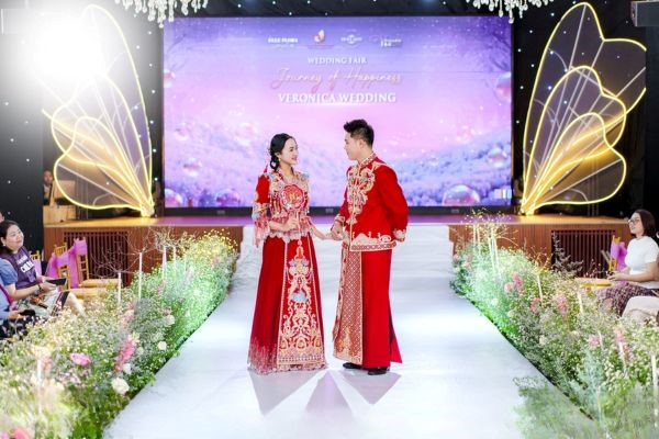 The Adora Grandview đặc biệt nổi bật bởi kiến thức như “tòa lâu đài” trắng châu Âu lộng lẫy