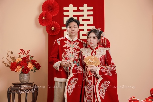 Một bộ ảnh cưới studio chất lượng kỷ niệm ngày cưới sẽ là bằng chứng rõ ràng nhất cho tình yêu bền chặt của hai bạn