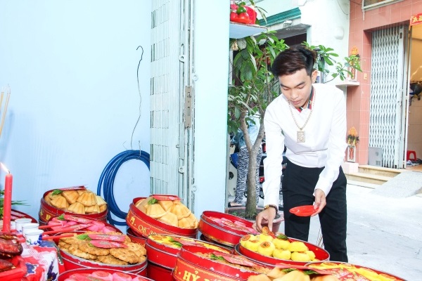 Loại bánh được chọn thường mang ý nghĩa truyền thống, phù hợp với phong tục vùng miền