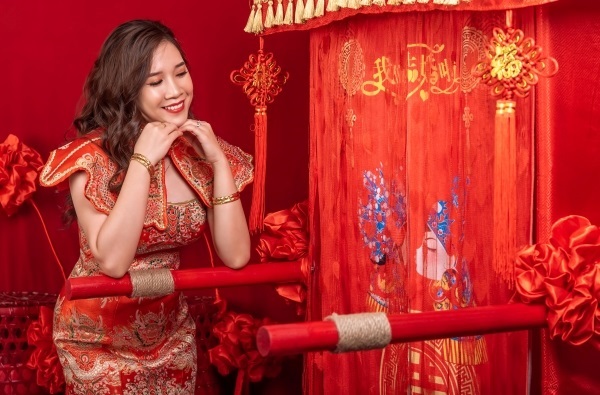 Lễ rước dâu là khoảnh khắc quan trọng, vì vậy nên thuê dịch vụ chụp hình để lưu giữ trọn vẹn từng cảm xúc