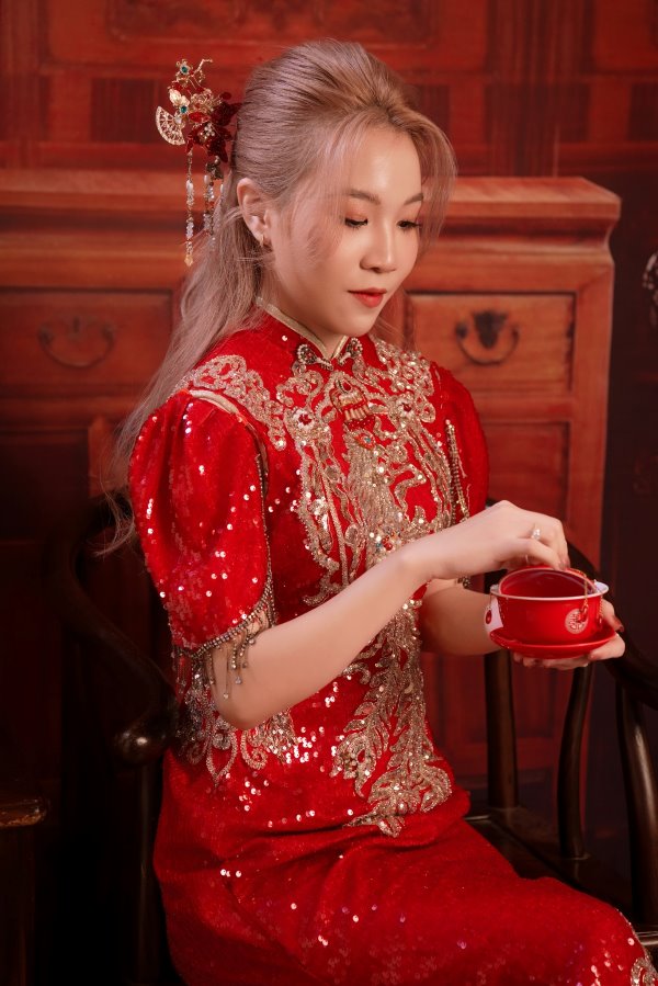 Mẫu sườn xám tay bồng nhẹ được các bạn nữ trẻ đặc biệt ưa chuộng