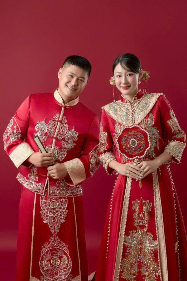 Lời chúc đám cưới hay và độc​ tới bạn bè, đồng nghiệp vui vẻ, gần gũi nhưng không kém phần trang trọng